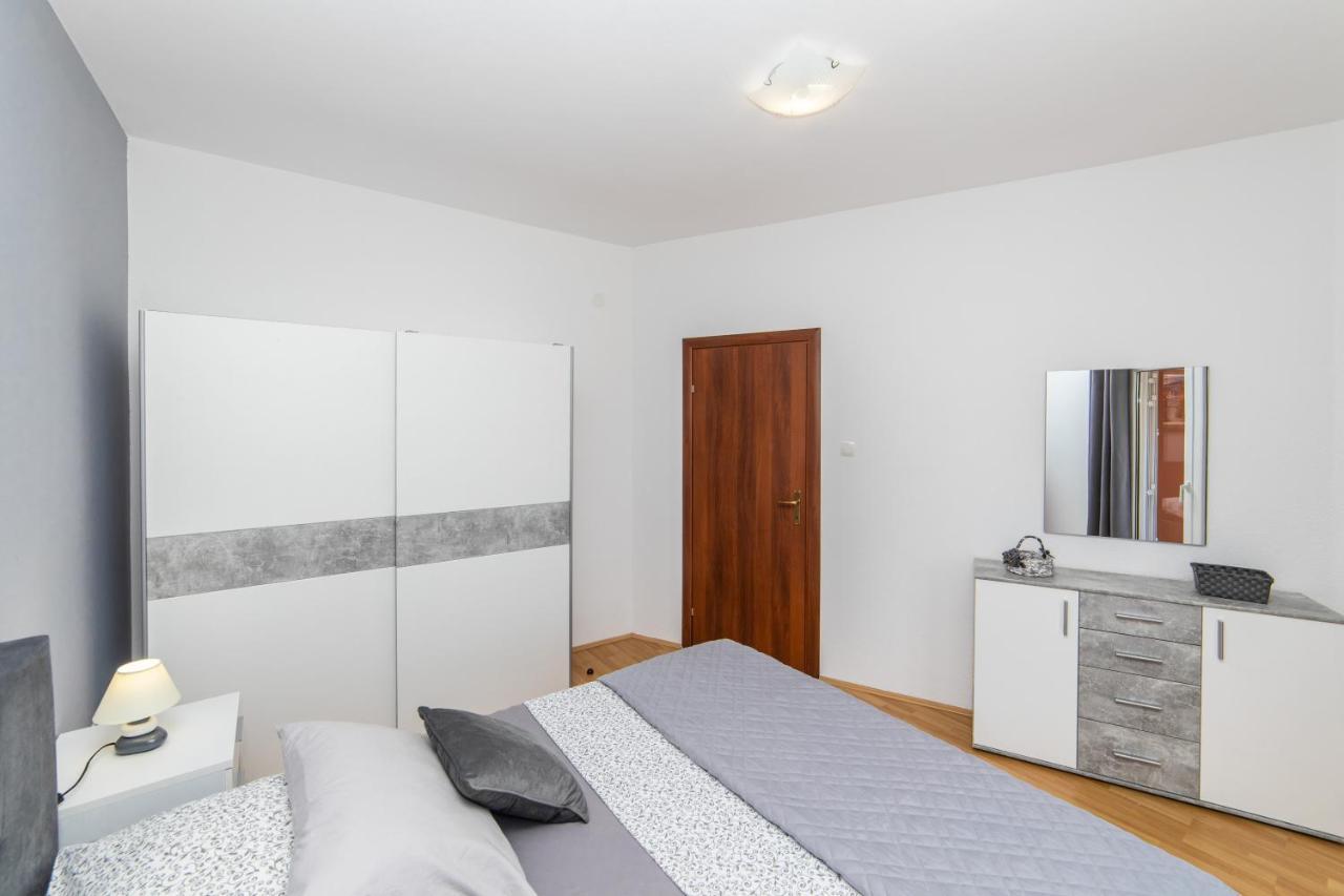 Apartmani Lile Gradac  Dış mekan fotoğraf